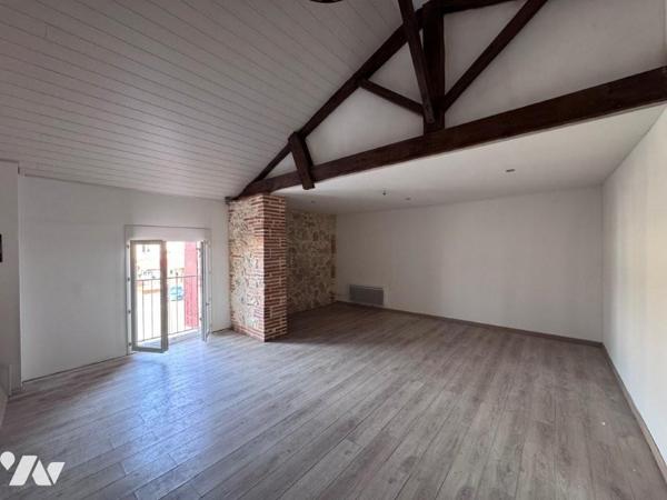 CENTRE DE NERAC, ENSEMBLE DE DEUX APPARTEMENTS