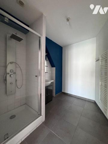 CENTRE DE NERAC, ENSEMBLE DE DEUX APPARTEMENTS