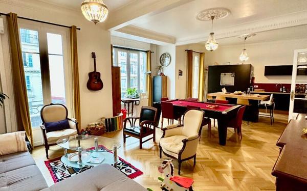 Appartement à louer    4 pièces • 107 m2 Nice