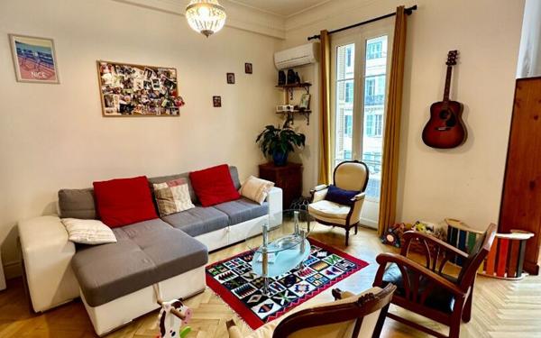 Appartement à louer    4 pièces • 107 m2 Nice