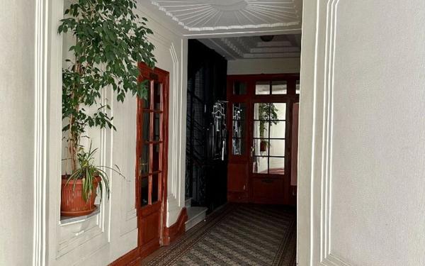 Appartement à louer    4 pièces • 107 m2 Nice