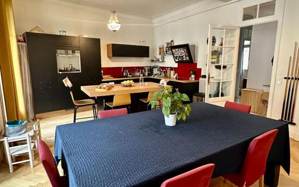 Appartement à louer    4 pièces • 107 m2 Nice