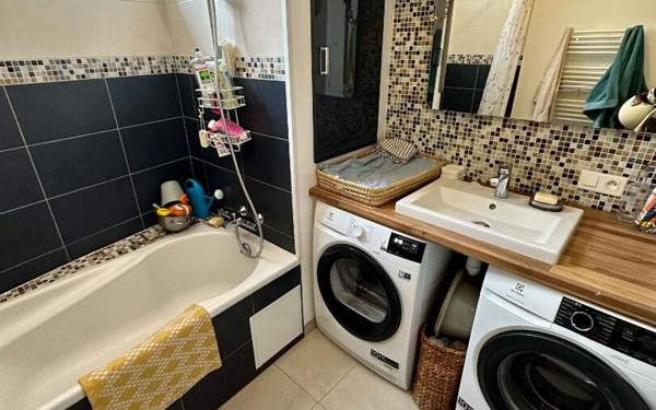 Appartement à louer    4 pièces • 107 m2 Nice