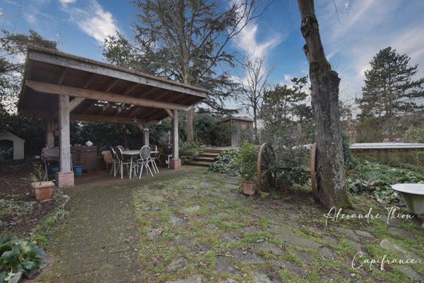 Maison Bourgeoise à vendre 13 pièces CREPIEUX LA PAPE (69)