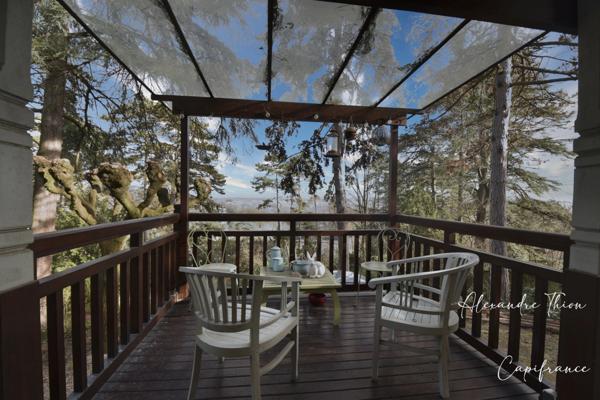 Maison Bourgeoise à vendre 13 pièces CREPIEUX LA PAPE (69)