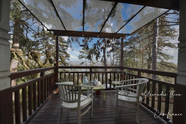 Maison Bourgeoise à vendre 13 pièces CREPIEUX LA PAPE (69)