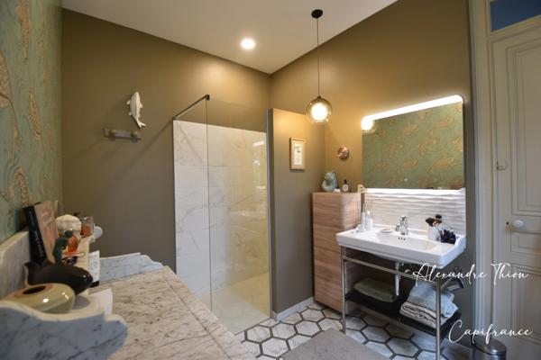 Maison Bourgeoise à vendre 13 pièces CREPIEUX LA PAPE (69)