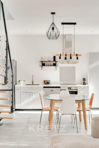 Maison familiale avec piscine et dépendance