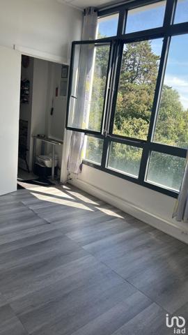 office rental 15 m² Bailly-Romainvilliers