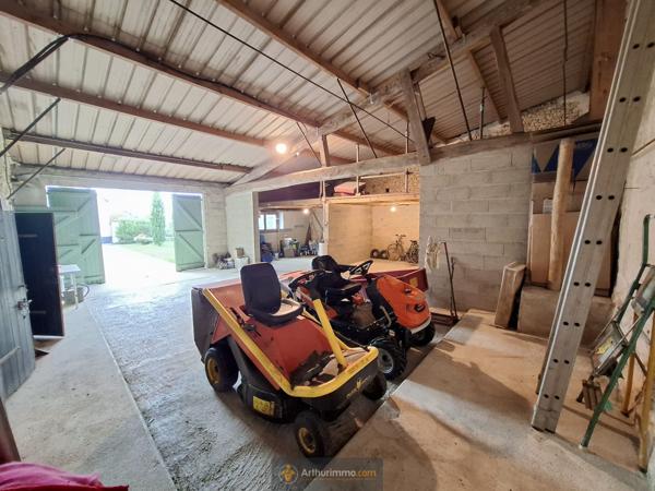 Coulommiers (77120) Belle briarde 160m². Terrain 2350m².Garage 100 m² environ