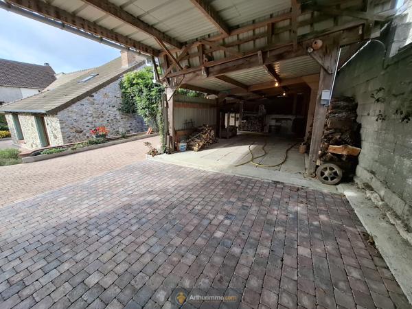 Coulommiers (77120) Belle briarde 160m². Terrain 2350m².Garage 100 m² environ
