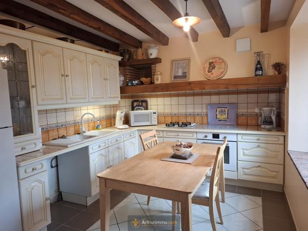 Coulommiers (77120) Belle briarde 160m². Terrain 2350m².Garage 100 m² environ