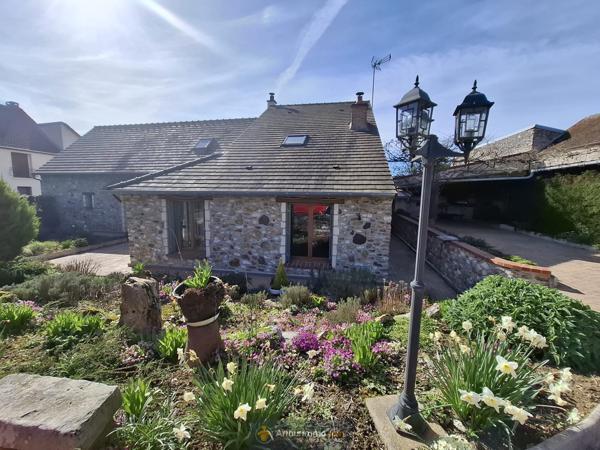 Coulommiers (77120) Belle briarde 160m². Terrain 2350m².Garage 100 m² environ