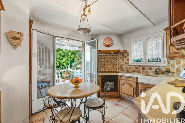 Maison à vendre 7 pièces 207 m² Antibes