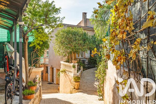 Maison à vendre 7 pièces 207 m² Antibes