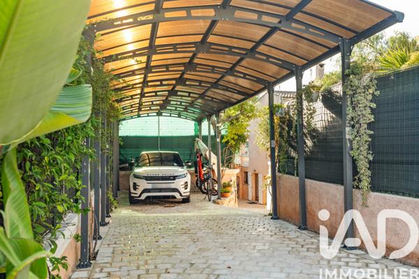 Maison à vendre 7 pièces 207 m² Antibes