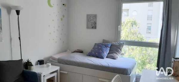 Location studio 18 m² Courbevoie