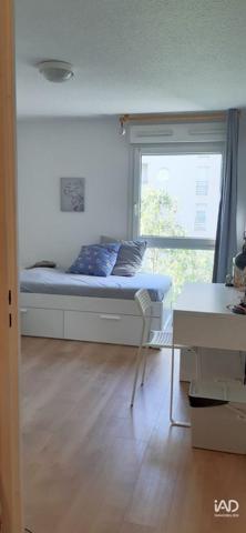 Location studio 18 m² Courbevoie