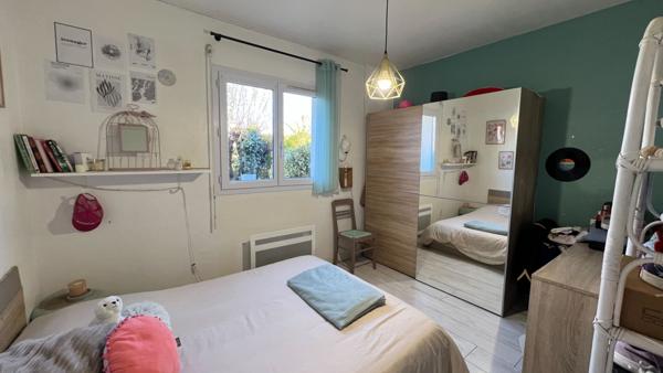 A vendre Maison contemporaine plain-pied bourg de Benquet 4 chambres jacuzzi garage