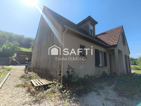 Jolie maison individuelle construite en 2005 d'une surface habitable de 108 m2 sur terrain clos de 1334 m2
