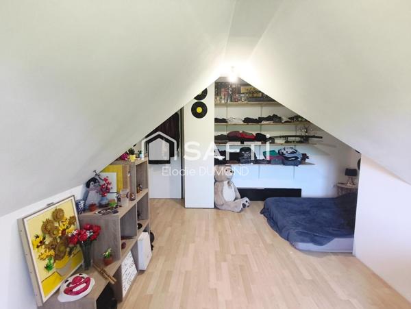 Jolie maison individuelle construite en 2005 d'une surface habitable de 108 m2 sur terrain clos de 1334 m2