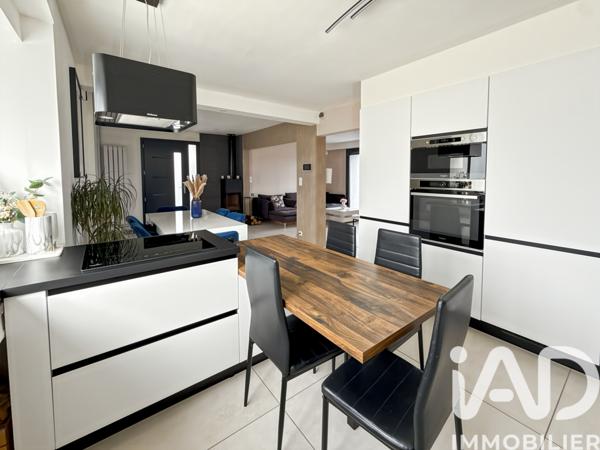 Maison à vendre 4 pièces 90 m² Saint-Genest-Lerpt