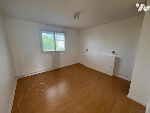 A Vendre SECLIN maison de lotissment 3 chres jardin - garage