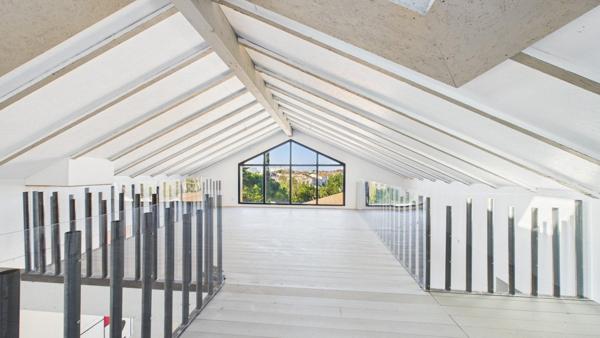 Grand Appartement de type Loft Industriel, en duplex, sur le quartier de La Pallice.