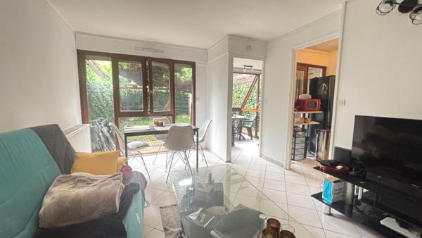 STUDIO BIS AVEC CHAMBRE