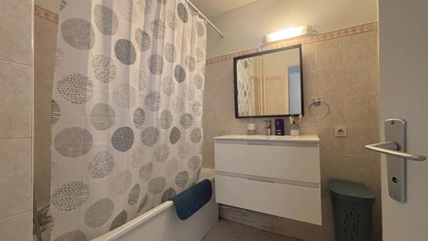 STUDIO BIS AVEC CHAMBRE