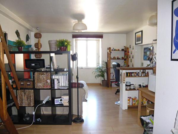 Appartement * 2 Pièces * 38 M² * 44000 Nantes * 564 * 50 * 614,  
Nantes 44000