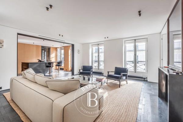 Paris 7ème, Appartement 2 Chambres -  100 m² à vendre