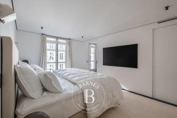 Paris 7ème, Appartement 2 Chambres -  100 m² à vendre
