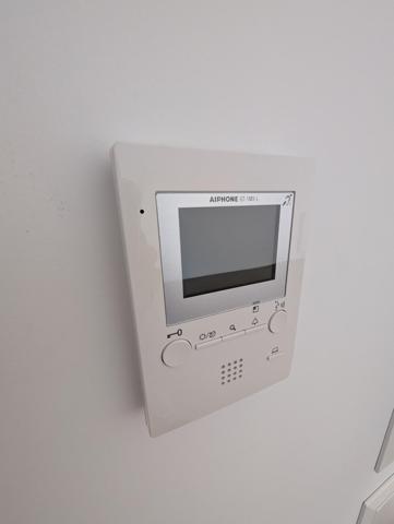 beau et grand appartement très lumineux dans résidence de standing