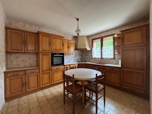 PAVILLON DE PLAIN PIED AVEC GARAGE JARDIN