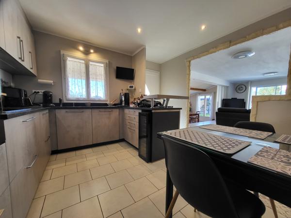 Port-de-Bouc (13110) VILLA PLAIN PIED 5 PIECES 93M2 AVEC PISCINE