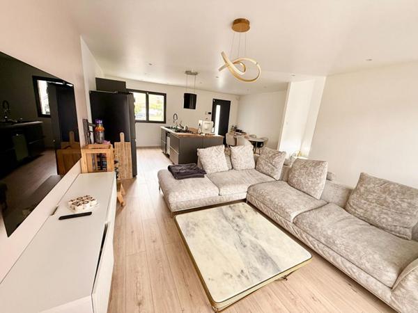 Maison Contemporaine Fontenay 5p récente à 15 min du RER