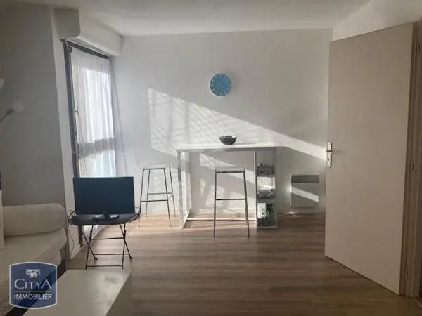 Appartement à louer 1 pièce 28.5m² Villeneuve-sur-Lot (47300)
