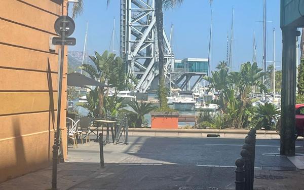 Appartement à vendre    2 pièces • 29,70 m2 La Seyne-sur-Mer