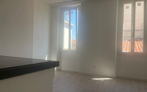 Appartement à vendre    2 pièces • 29,70 m2 La Seyne-sur-Mer