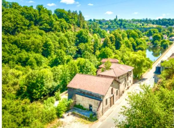 À 20 minutes de Limoges - Un domaine historique unique : Grand Moulin du XIXe siècle + 4 moulins du XIIe siècle