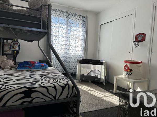 Maison traditionnelle 4 pièces de 145 m² à Orleix (65800)