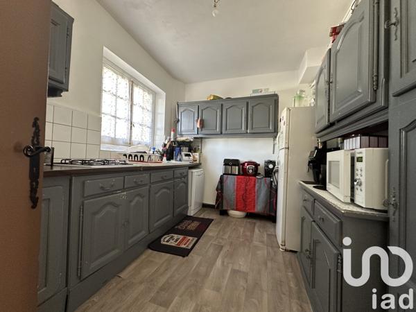 Maison traditionnelle 4 pièces de 145 m² à Orleix (65800)