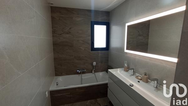 Maison à vendre 4 pièces 104 m² Rochemaure