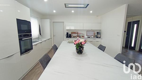 Maison à vendre 4 pièces 104 m² Rochemaure