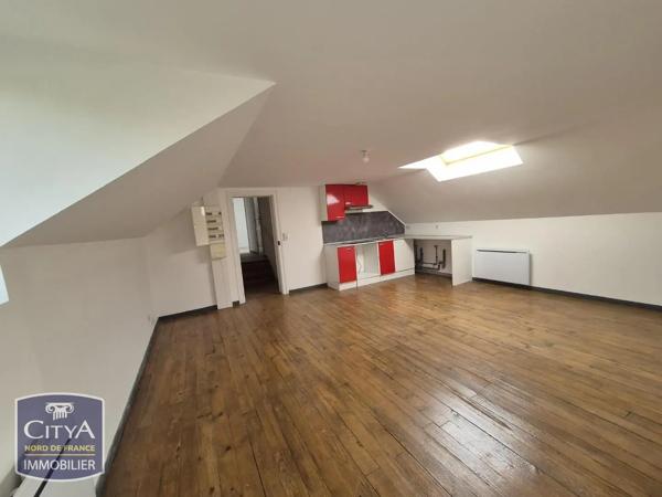 Appartement à louer 8 pièces 55.81m² Élesmes (59600)
