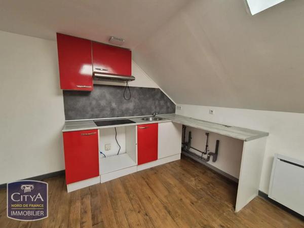 Appartement à louer 8 pièces 55.81m² Élesmes (59600)