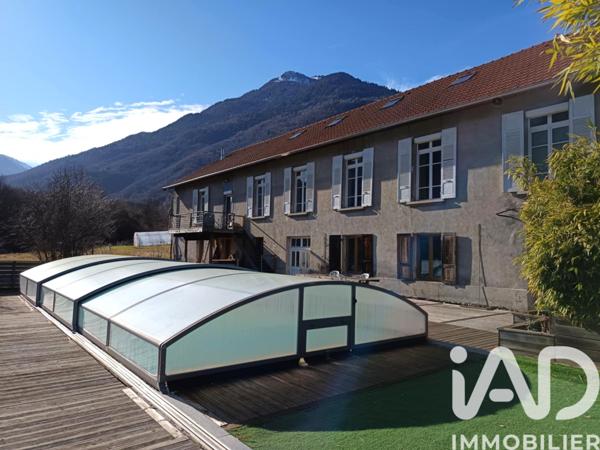 Maison à vendre 14 pièces 448 m² Saint-Rémy-de-Maurienne