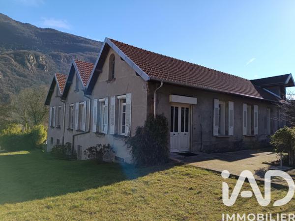 Maison à vendre 14 pièces 448 m² Saint-Rémy-de-Maurienne