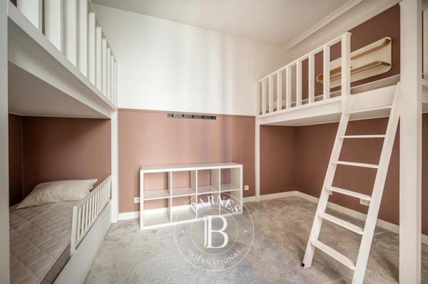 Paris 16ème, Appartement 3 Chambres -  145 m² à vendre
